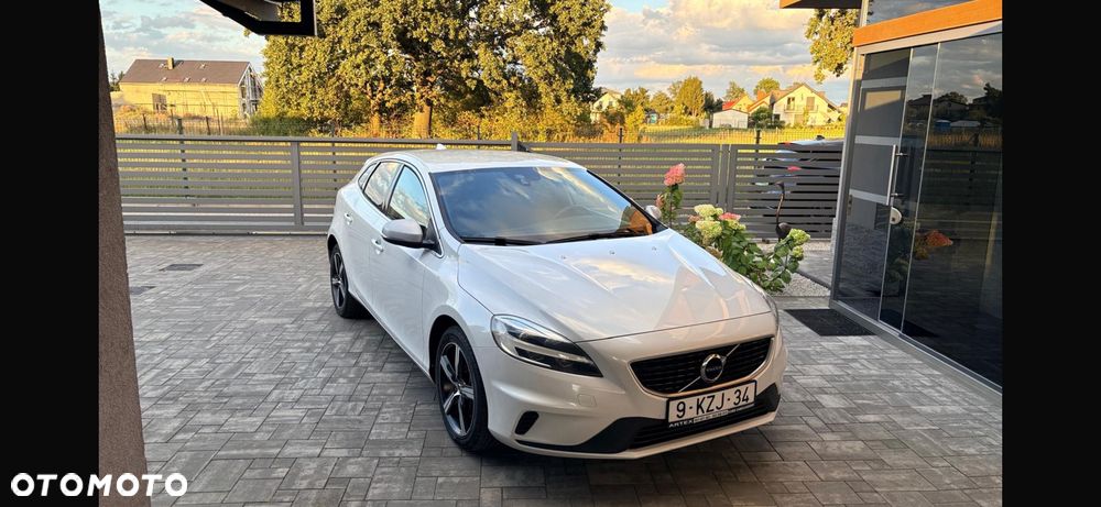 Volvo V40 D2 Geartronic RDesign