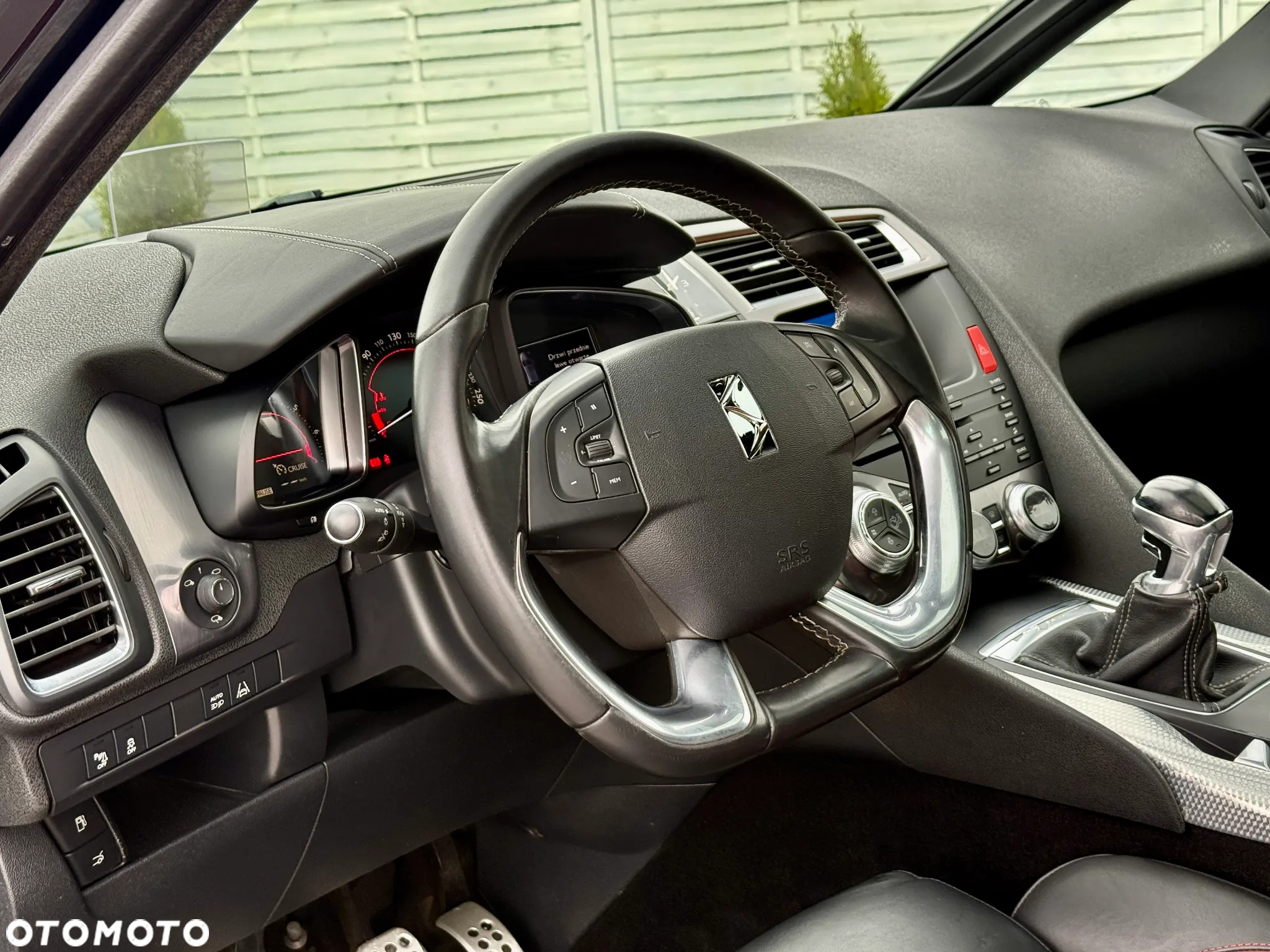 Citroën DS5 THP 200 SoChic - 9