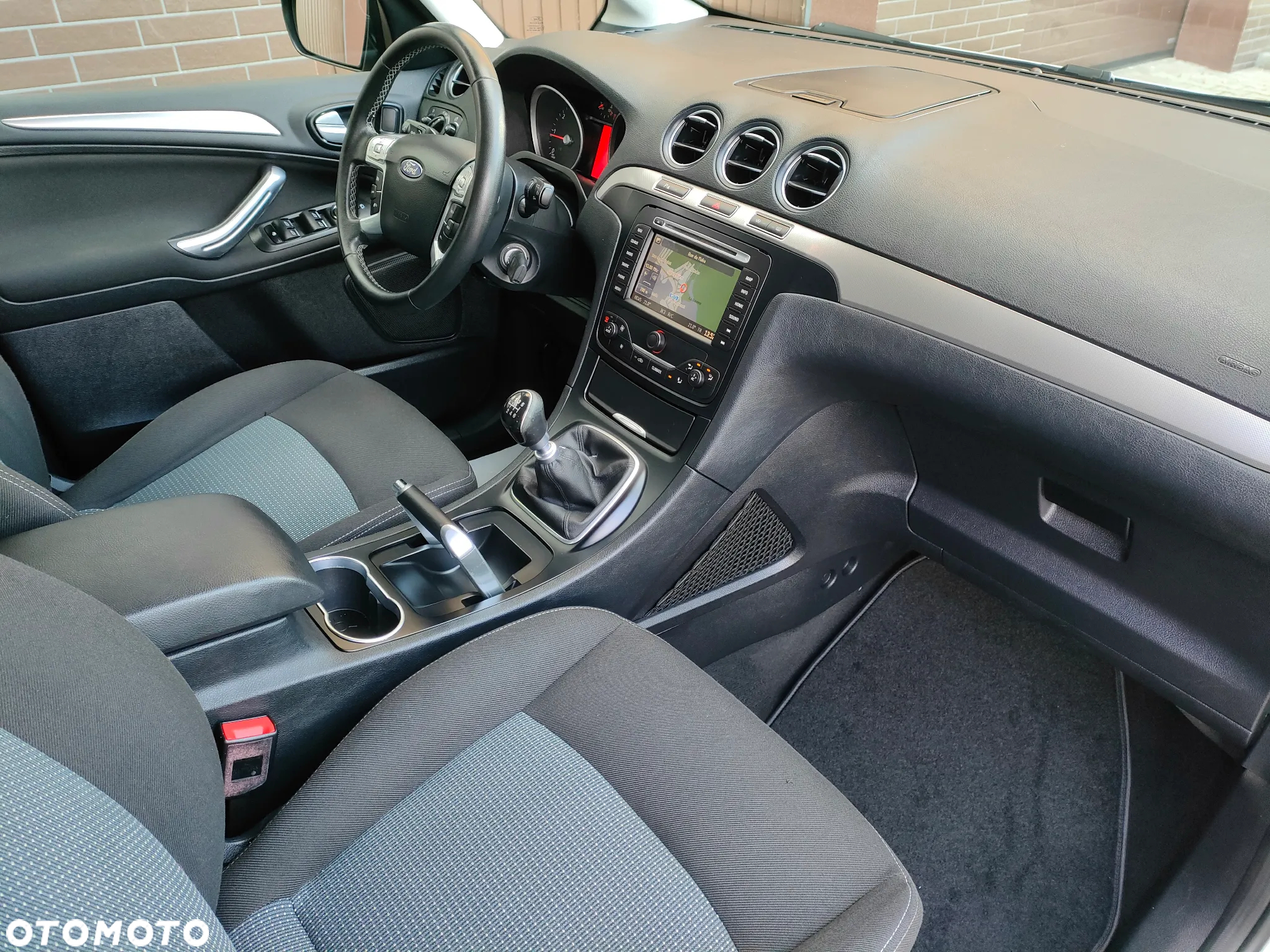 Ford Galaxy 2.0 TDCi Trend - 12
