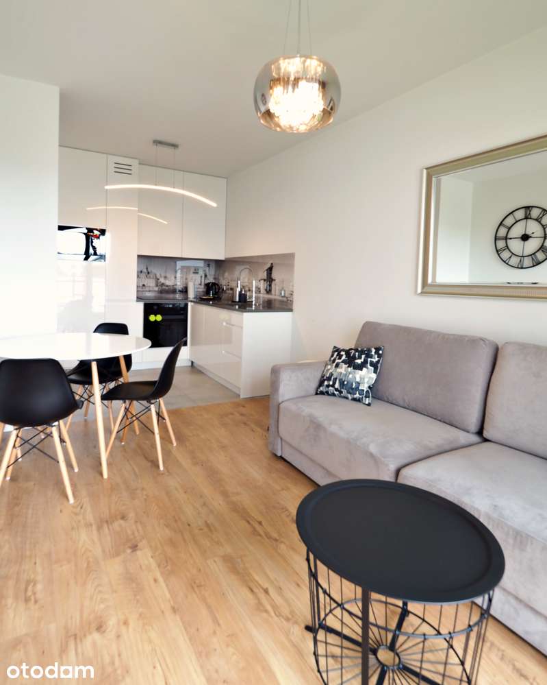 Apartament 2-pokojowy z widokiem na rzekę