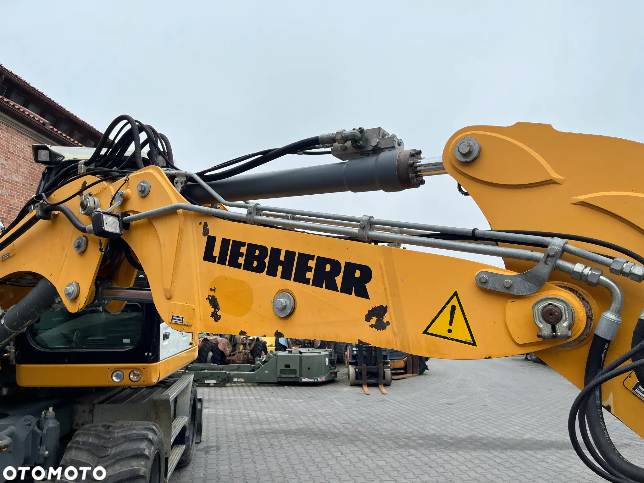Liebherr A 910 COMPACT - 21