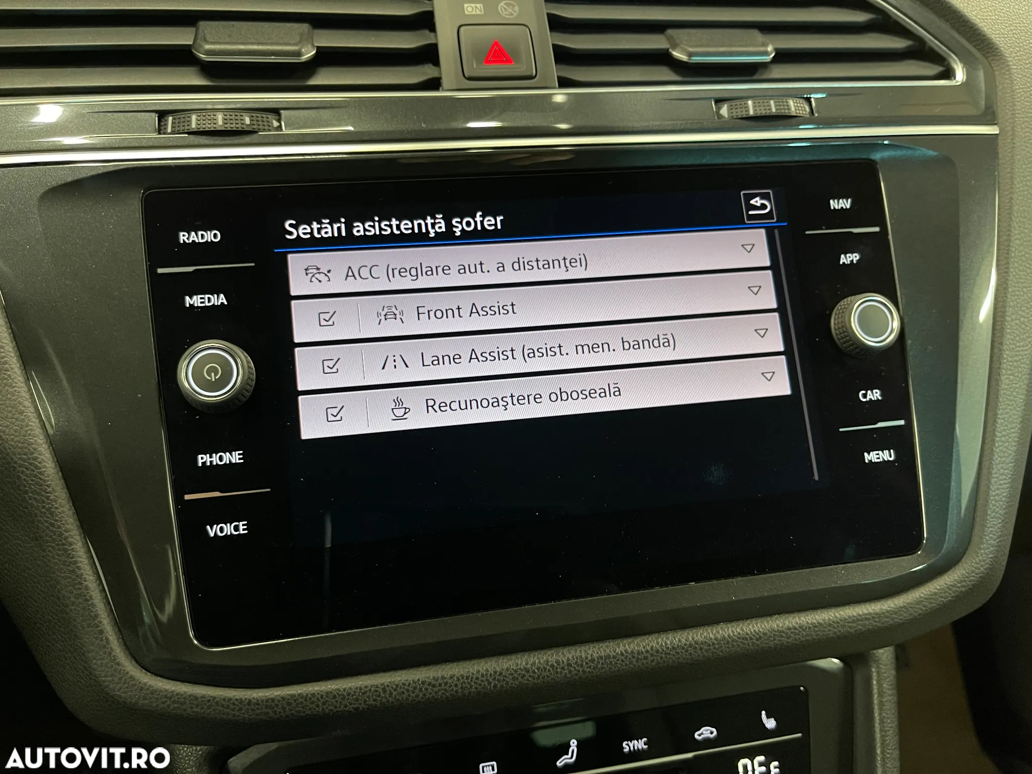 Volkswagen Tiguan 2.0 TDI 4Mot DSG Comfortline - 16
