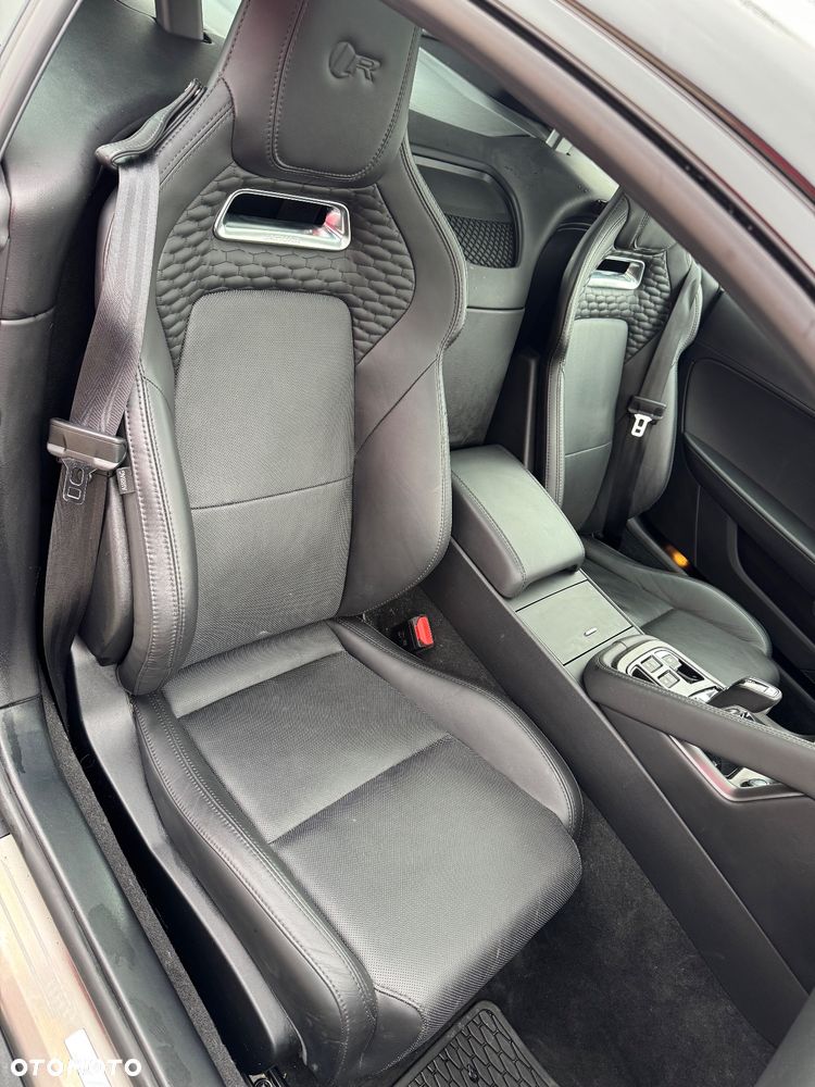 Jaguar F-Type R AWD - 29