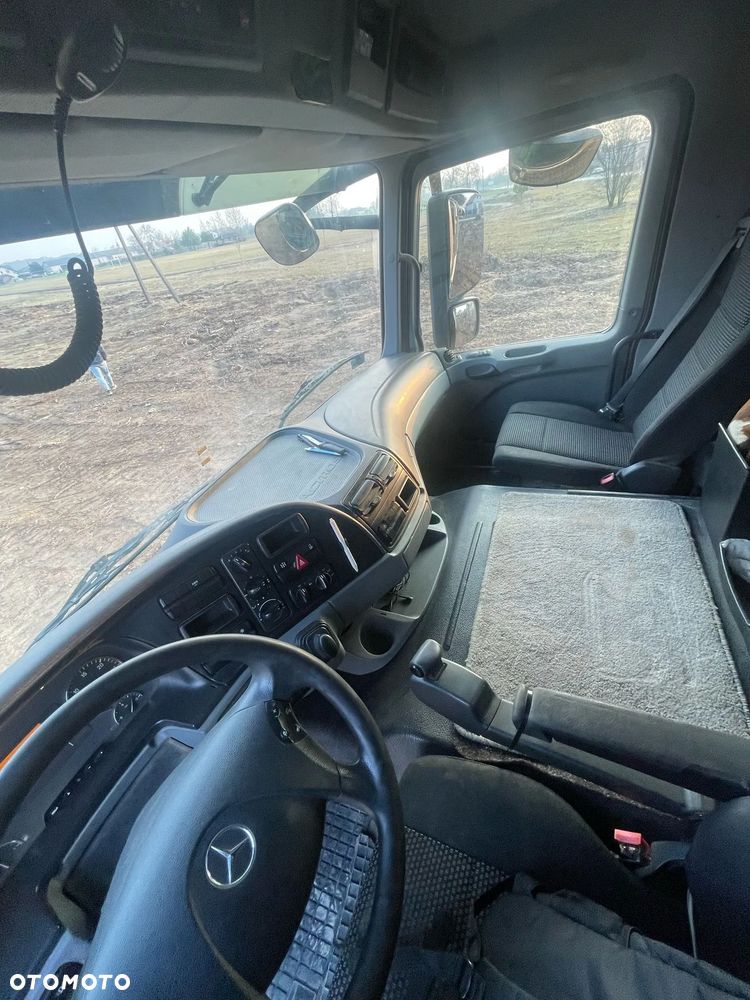 Mercedes-Benz ACTROS - 8