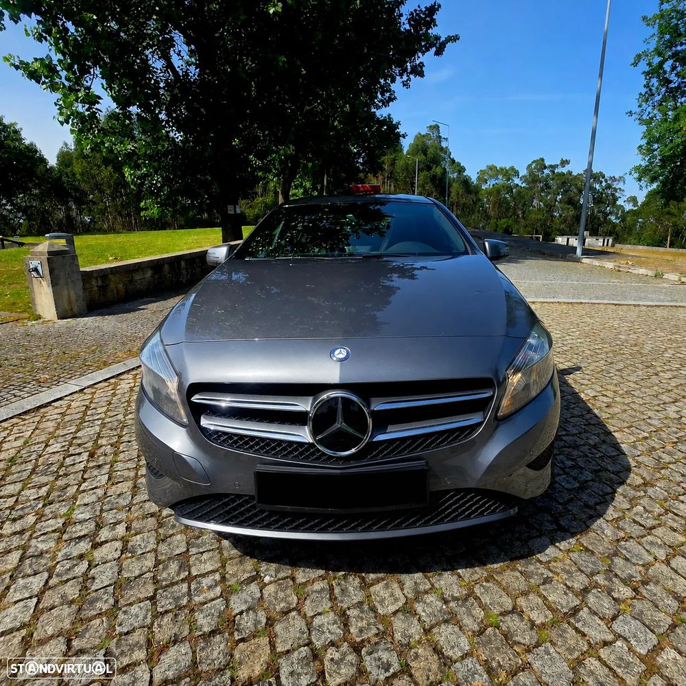 Mercedes-Benz A 200 (BlueEFFICIENCY) - 6