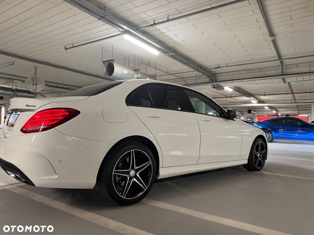 Mercedes-Benz Klasa C 200 4-Matic 9G-TRONIC - 20