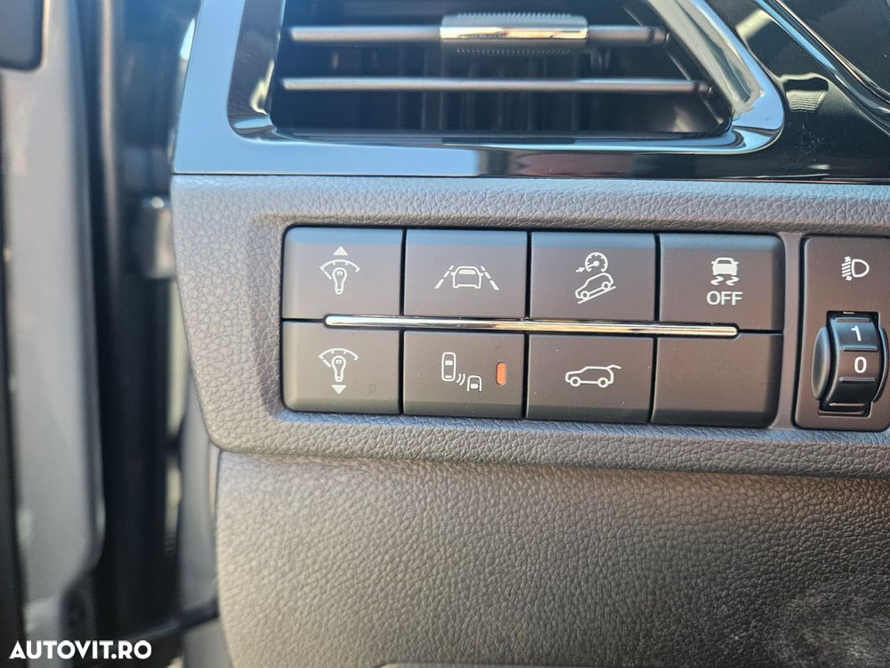 SsangYong Korando 61.5 kW Premium - 19