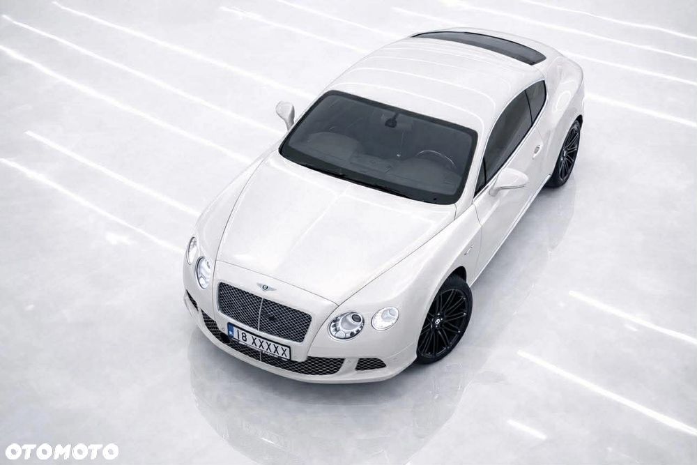 Bentley Continental GT Speed - 12