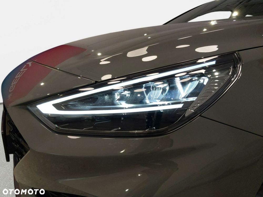 Hyundai i30 1.5 T-GDI 48V-Hybrid DCT N Line - 10