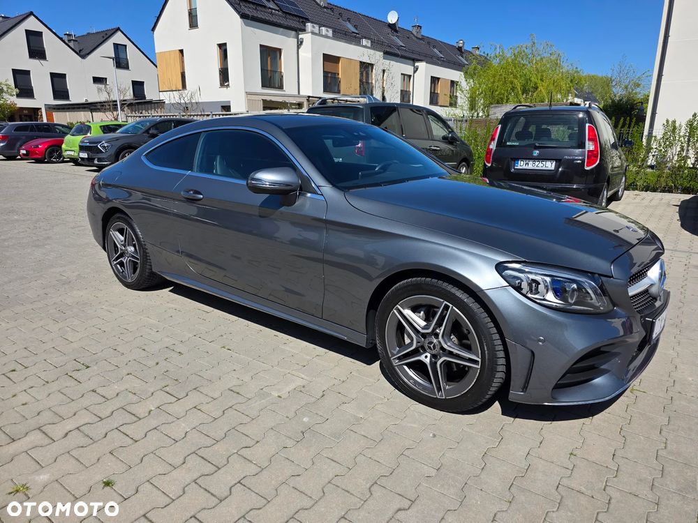 Mercedes-Benz Klasa C 200 4Matic 9G-TRONIC AMG Line - 13