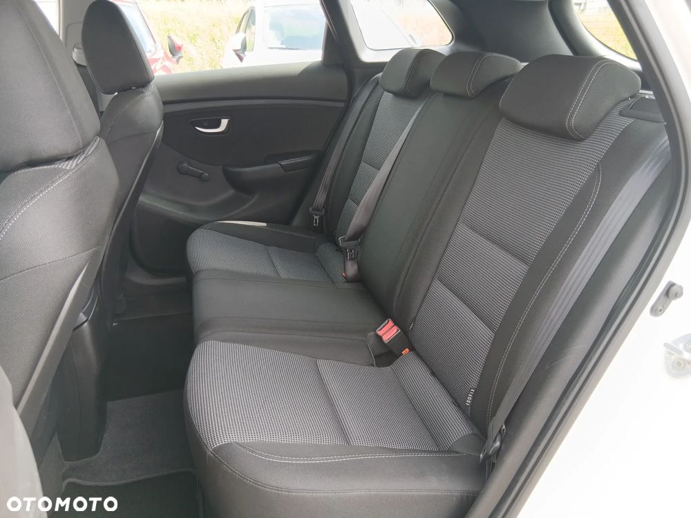 Hyundai i30 1.4 Classic + - 13