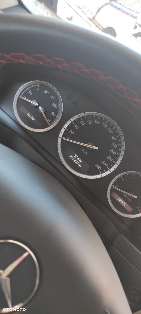 Mercedes-Benz Klasa C 200 CDI Avantgarde - 13