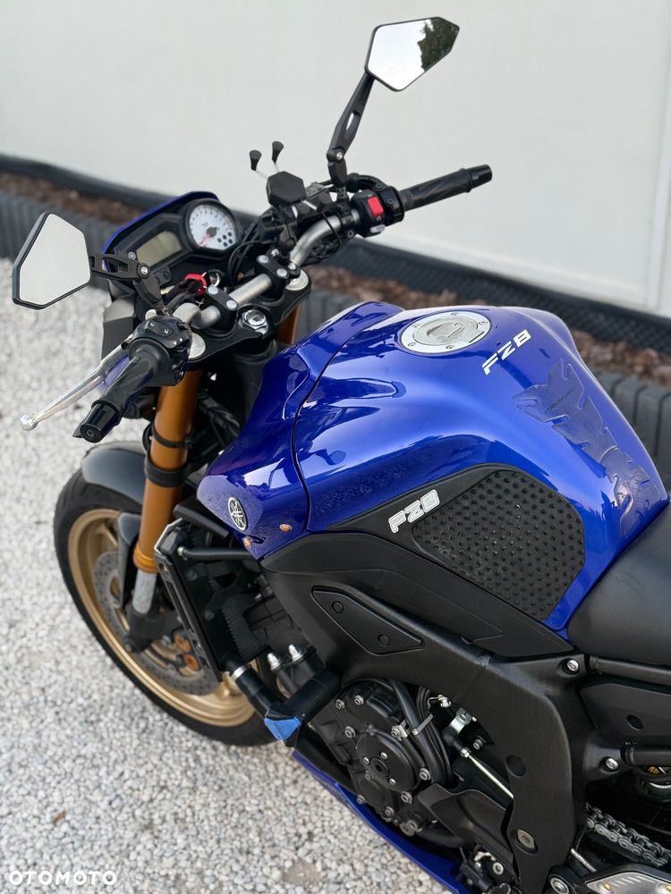 Yamaha FZ8 - 14