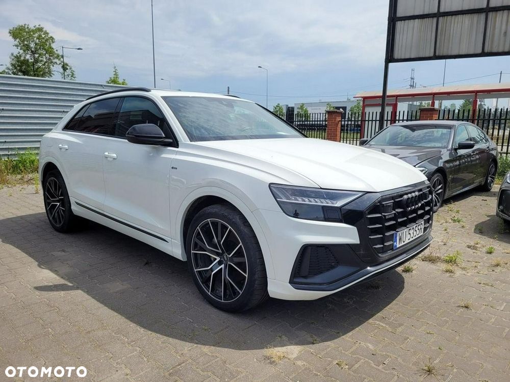 Audi Q8 - 1