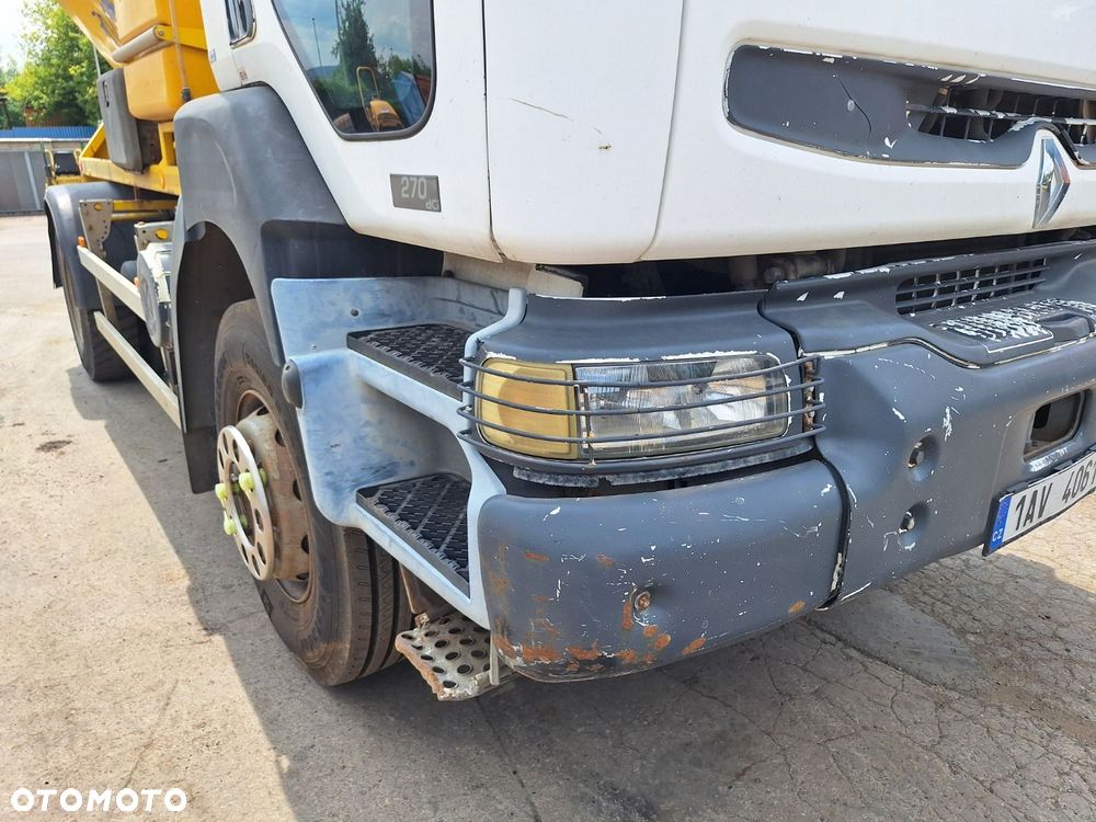 Renault 270.18 4X2 - 31