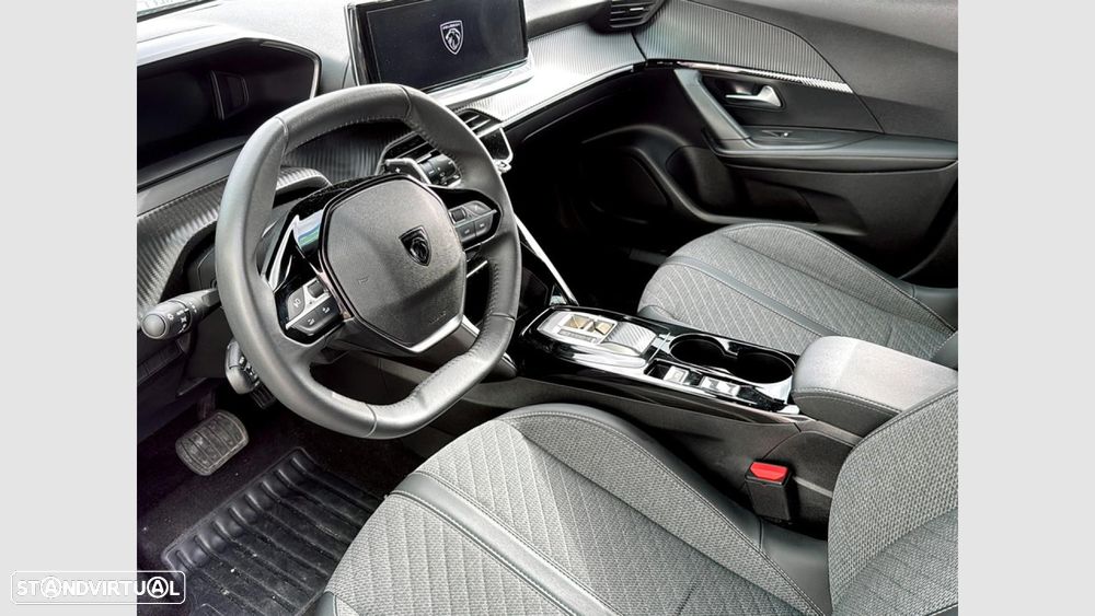 Peugeot 2008 1.2 Hybrid Allure e-DCS6 - 13