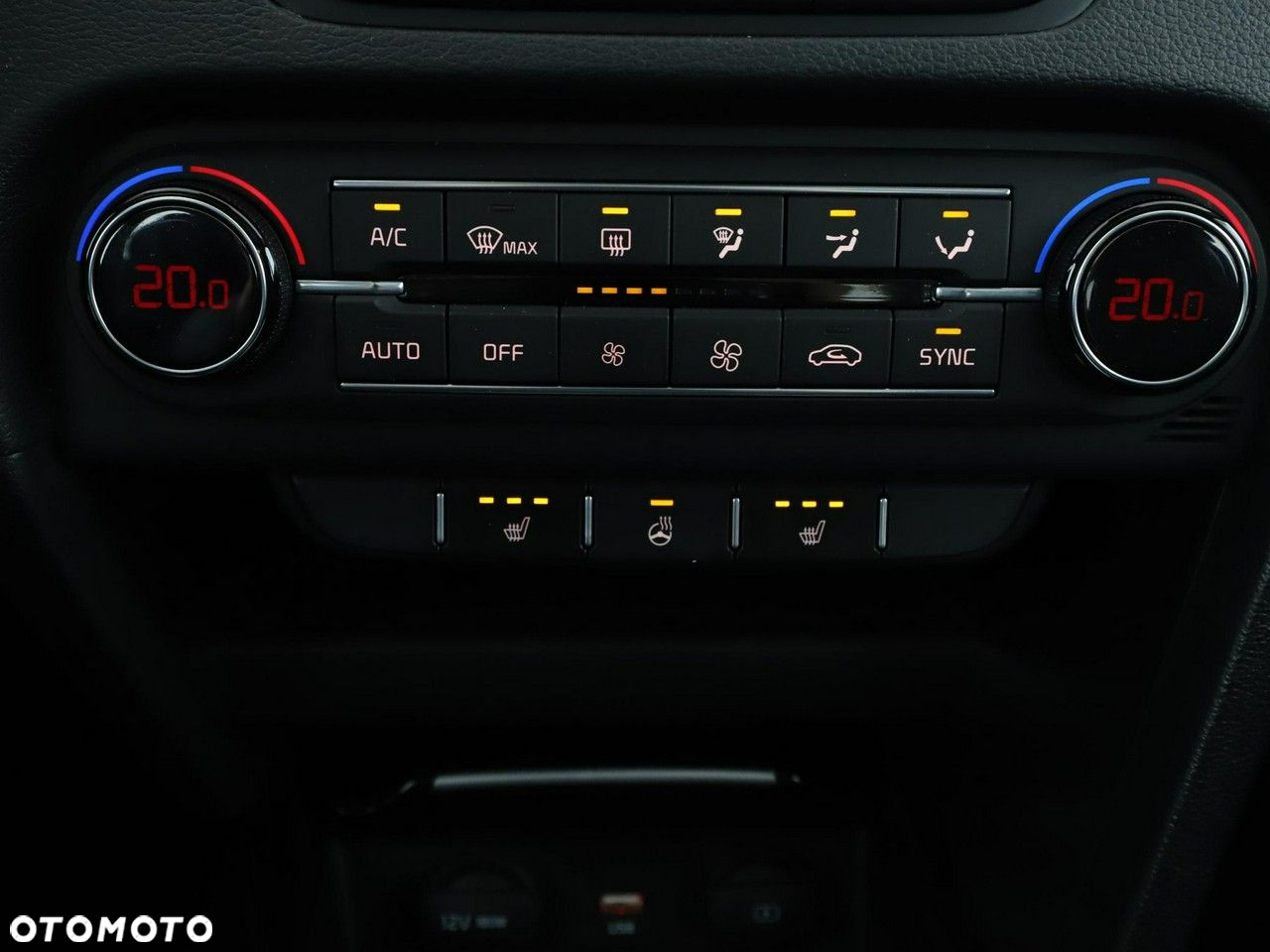 Kia XCeed 1.4 T-GDI OPF DCT7 SPIRIT - 29