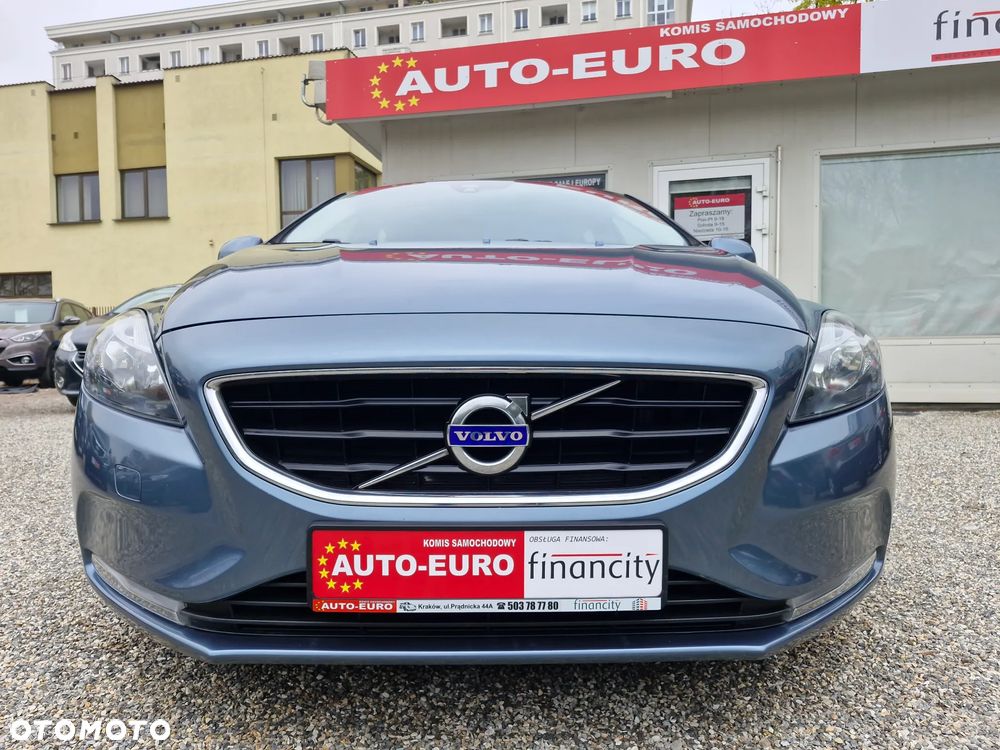 Volvo V40 D2 Momentum - 12