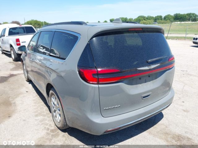 Chrysler Pacifica - 2