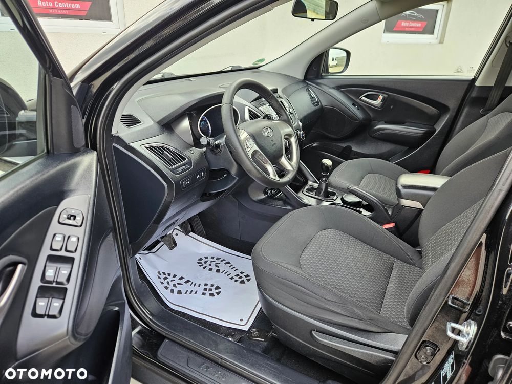 Hyundai ix35 1.6 2WD UEFA EURO 2012 Edition - 8