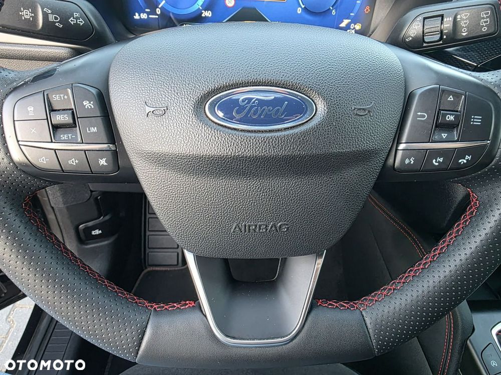 Ford Kuga - 21