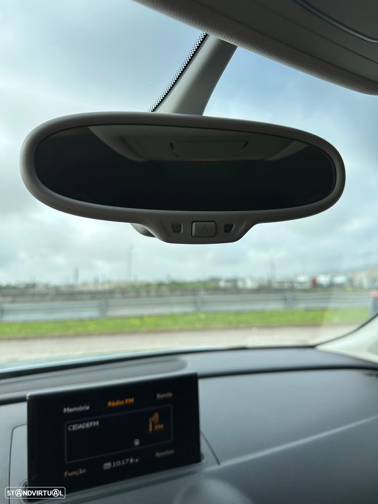 Audi A3 Sportback 1.6 TDI Advance Ultra - 9