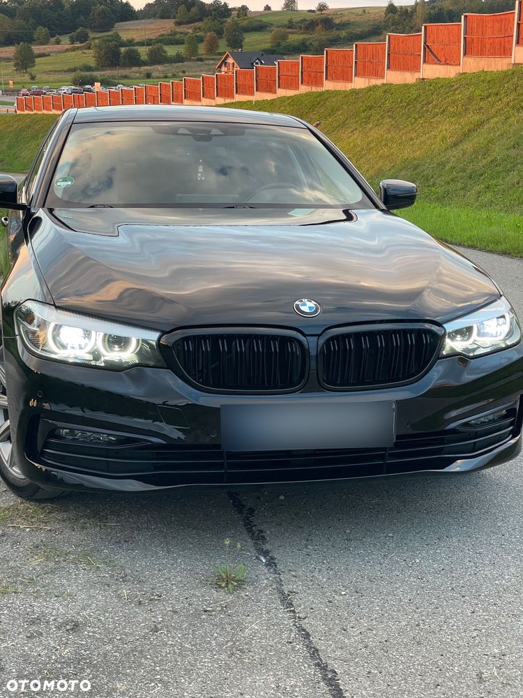 BMW Seria 5 520d xDrive - 23
