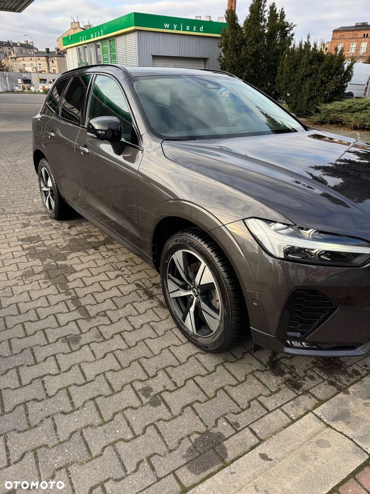 Volvo XC 60 B4 B Plus Dark - 2