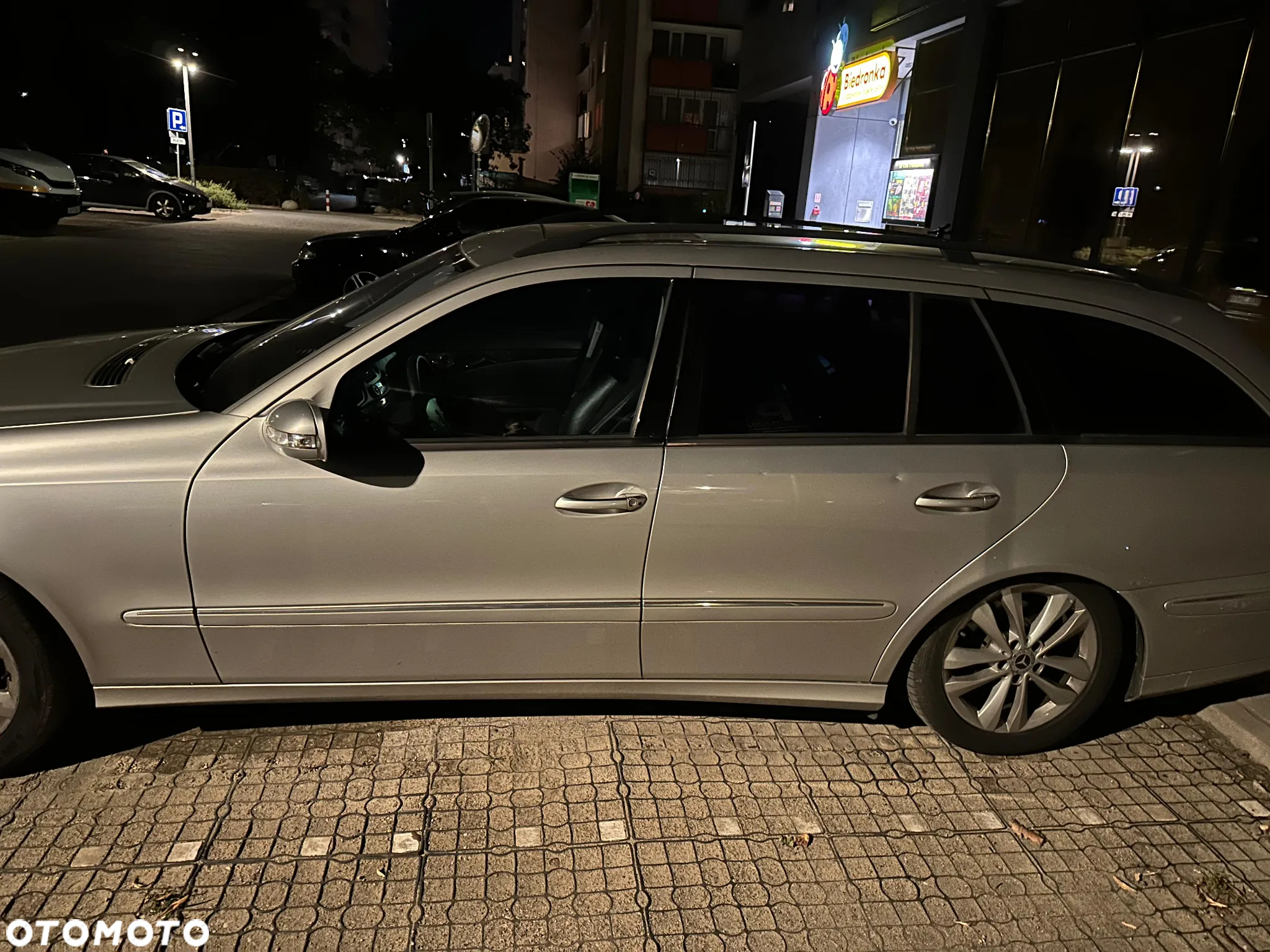 Mercedes-Benz Klasa E 320 T Avantgarde - 7