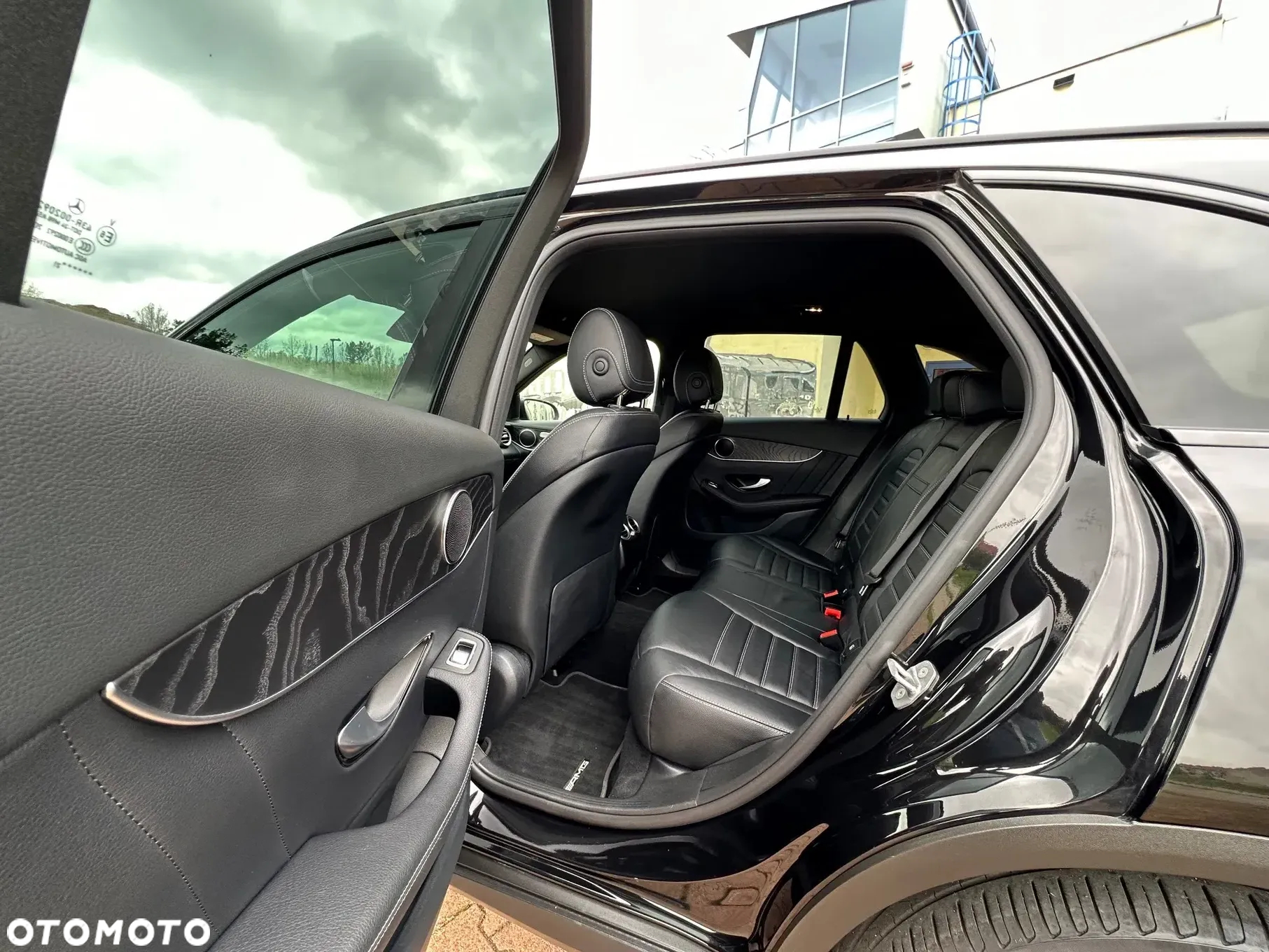 Mercedes-Benz GLC 200 4Matic 9G-TRONIC AMG Line - 25