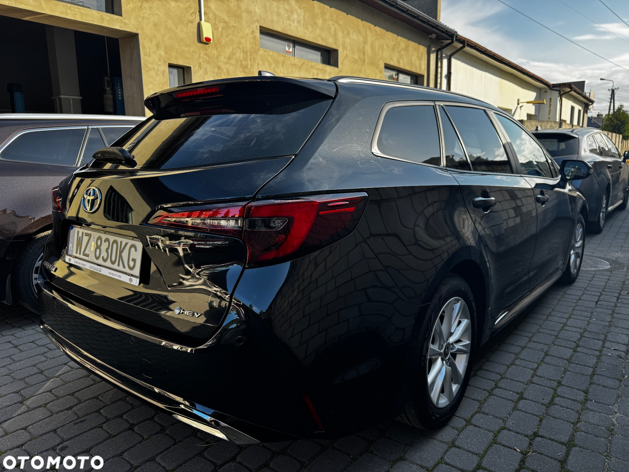 Toyota Corolla 1.8 Hybrid Executive - 8