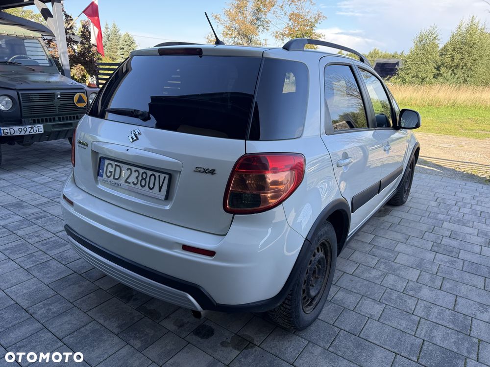 Suzuki SX4 - 4