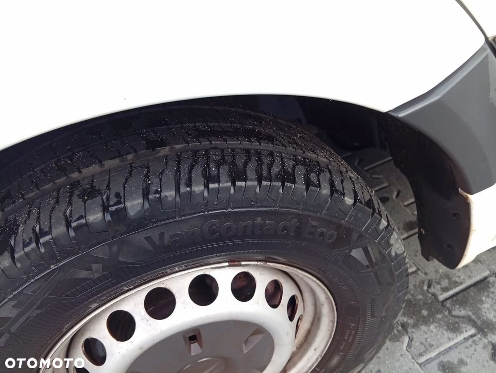 Mercedes-Benz Sprinter - 4