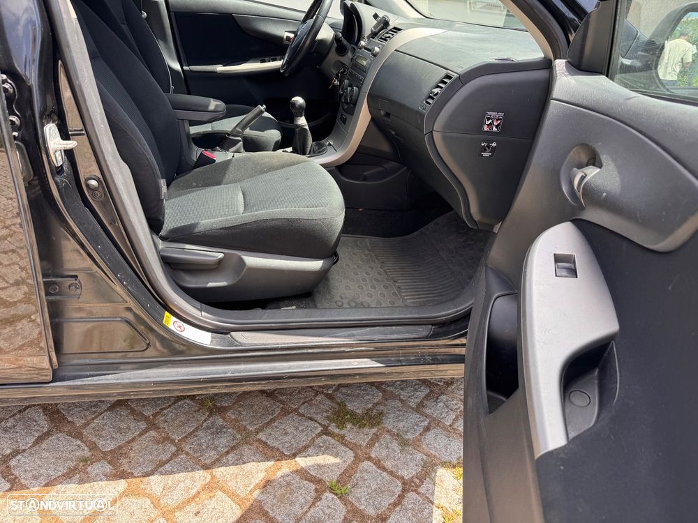 Toyota Corolla 1.4 D-4D Luna - 13