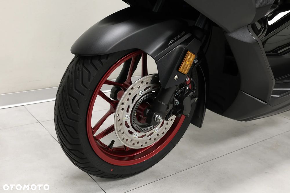 Honda NSS - 31