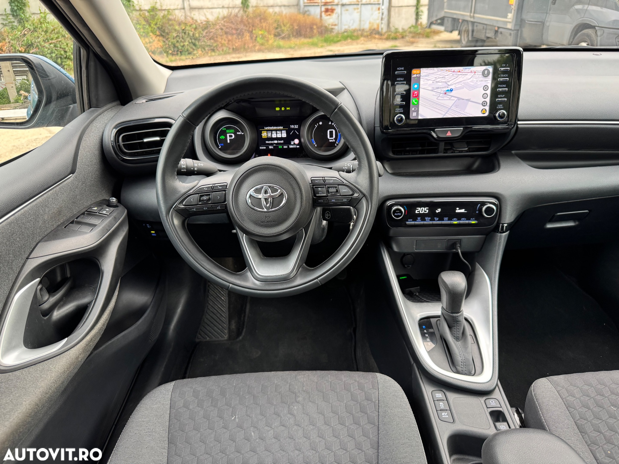 Toyota Yaris Hybrid 116 1.5 VVT-i Business Edition - 7