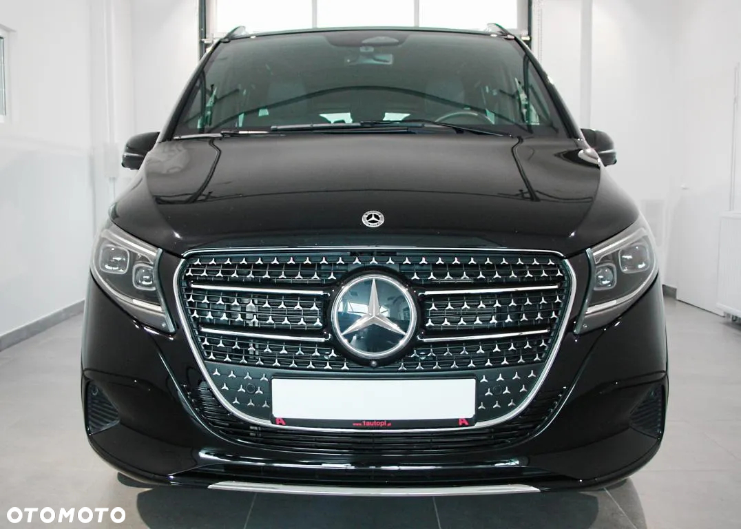 Mercedes-Benz Klasa V 300 d extralang 9G-TRONIC Avantgarde - 2