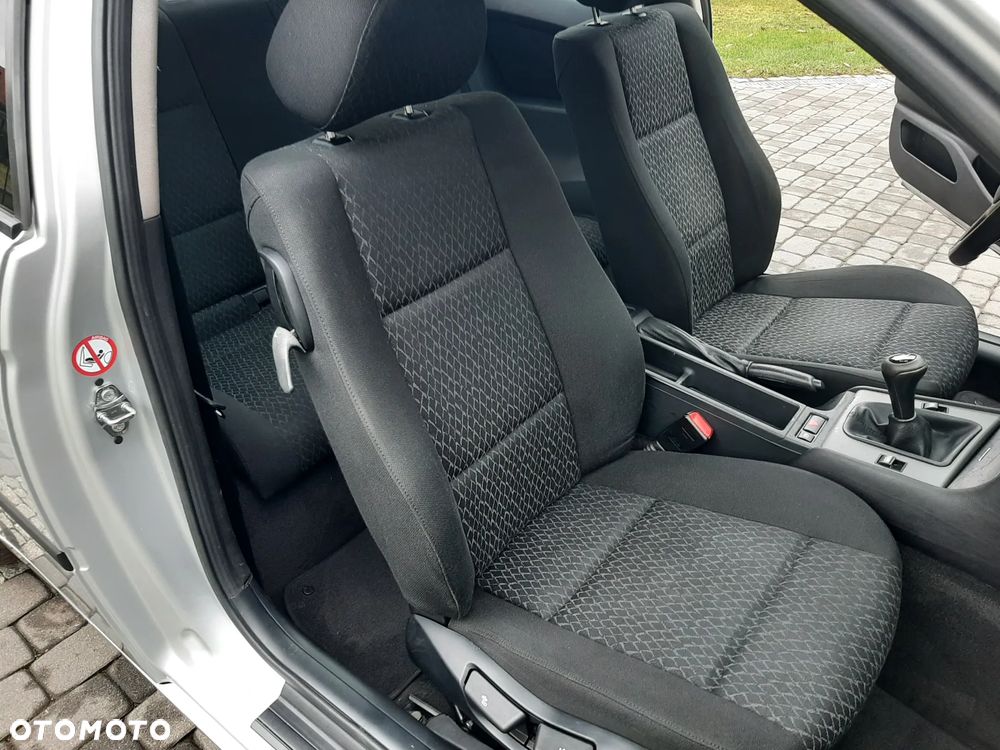 BMW Seria 3 316ti - 27