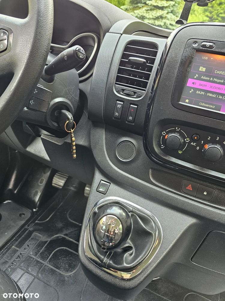 Opel Vivaro L2H1 2,9t Elegance Business - 23