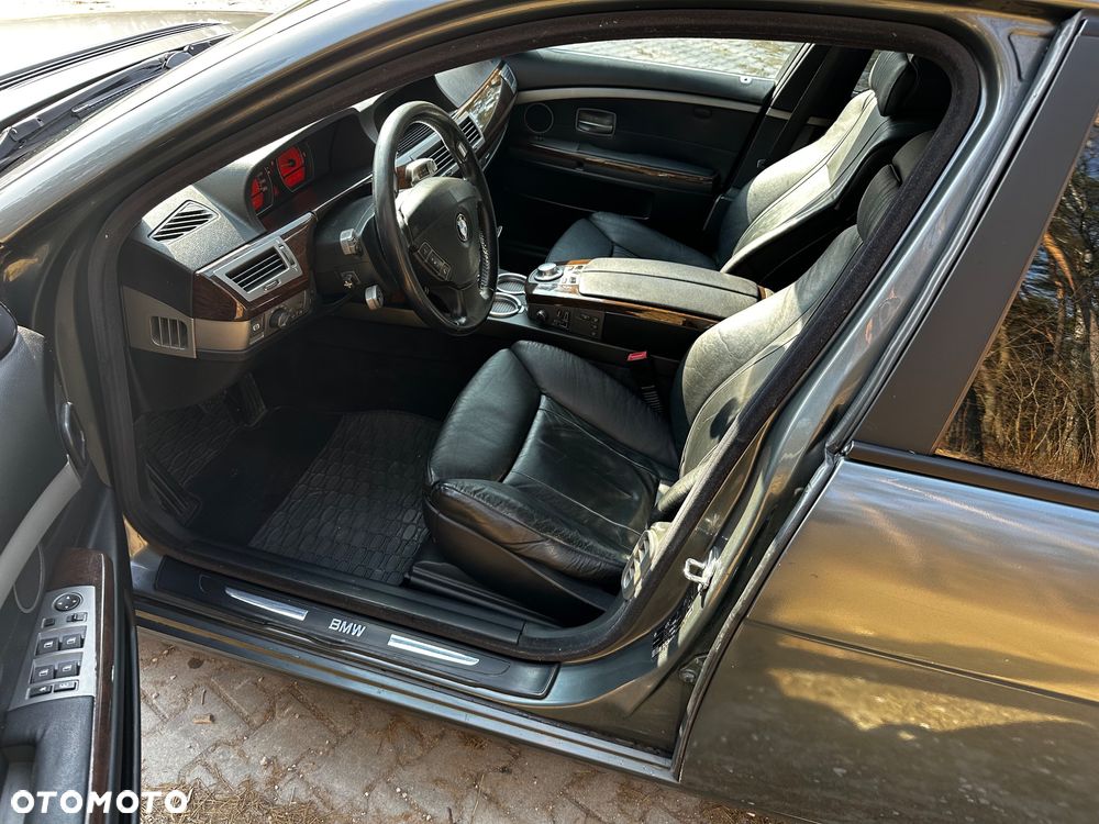 BMW Seria 7 - 9