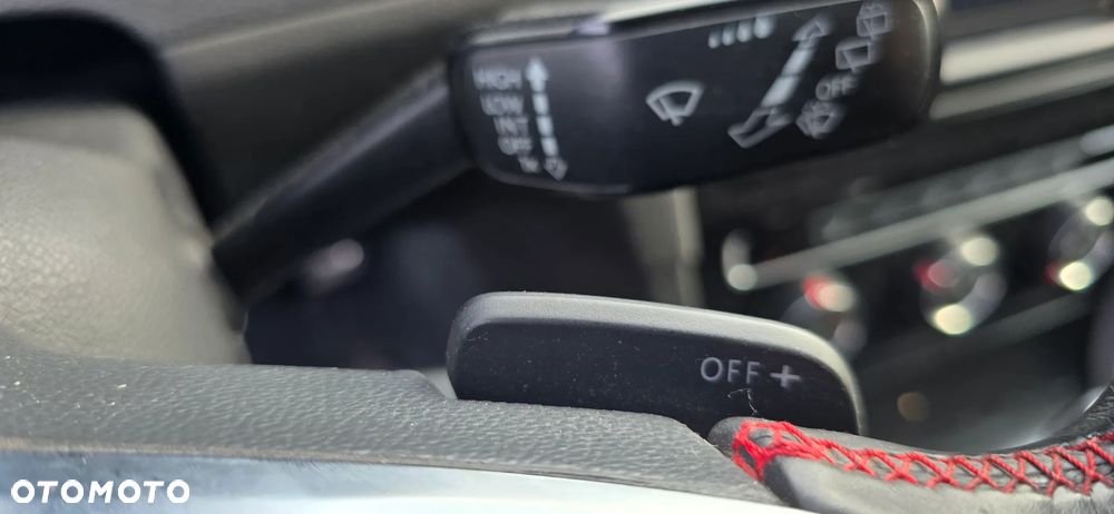Volkswagen Golf GTI (BlueMotion Technology) DSG - 27