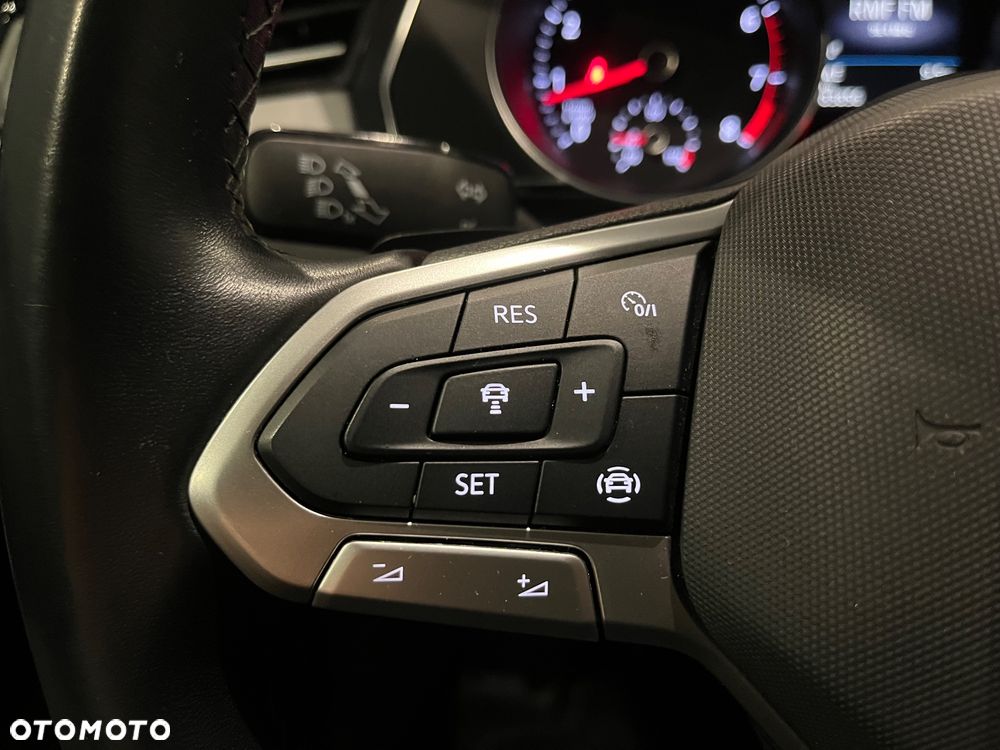 Volkswagen Passat Variant 1.5 TSI EVO Business DSG - 25