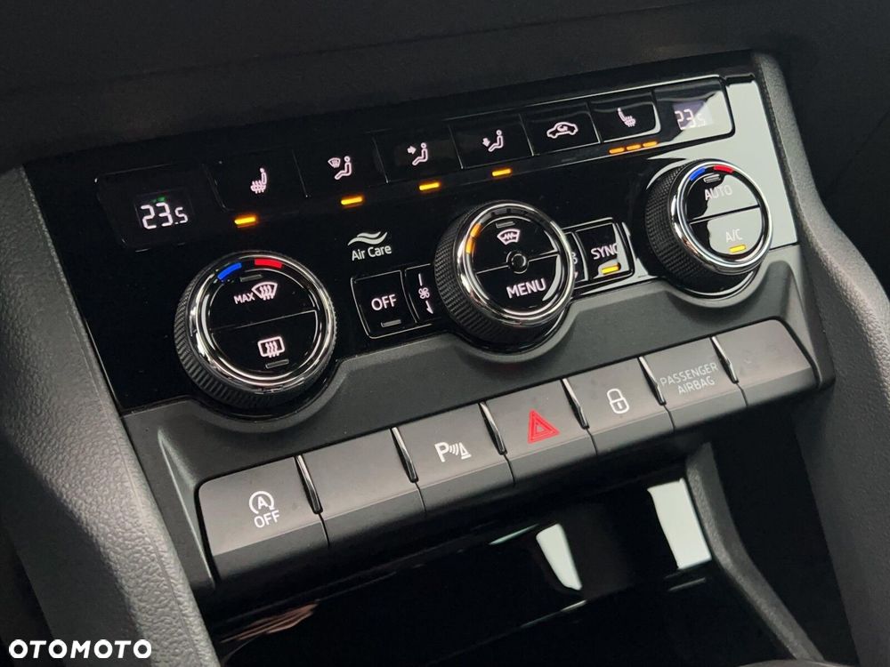 Skoda Karoq 1.5 TSI ACT 4x2 Sportline DSG - 27