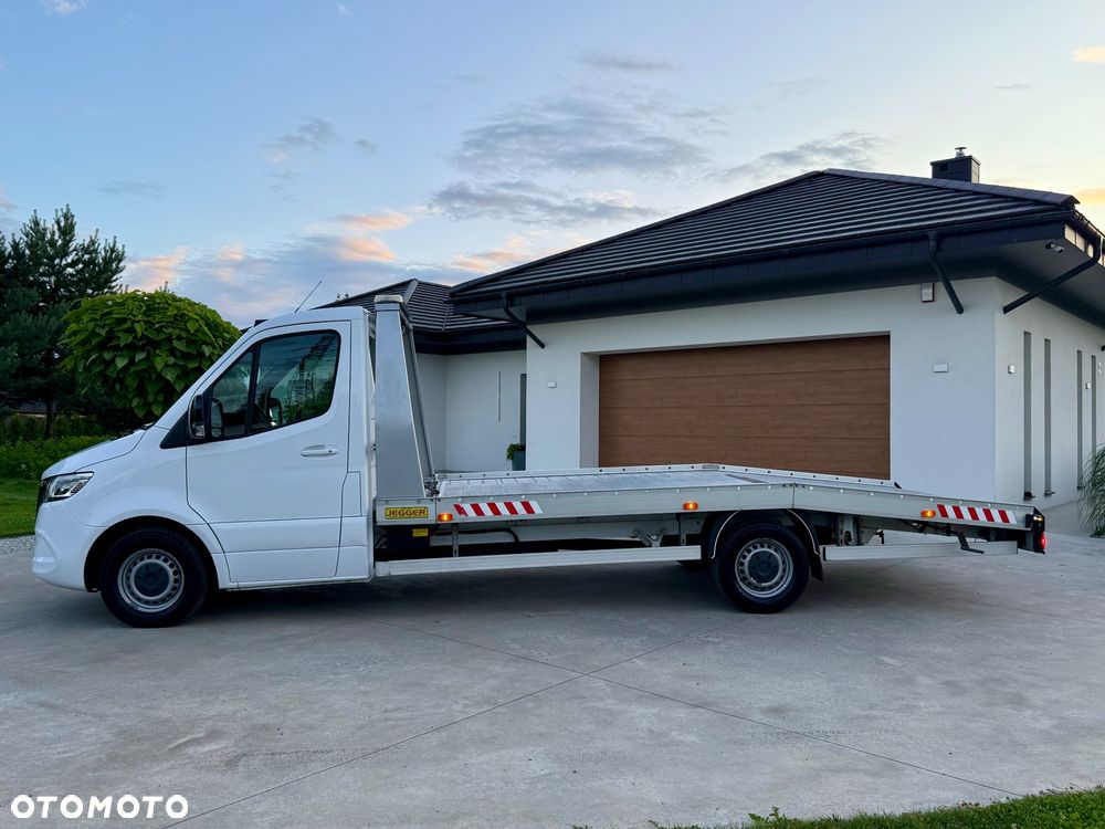 Mercedes-Benz Sprinter - 7