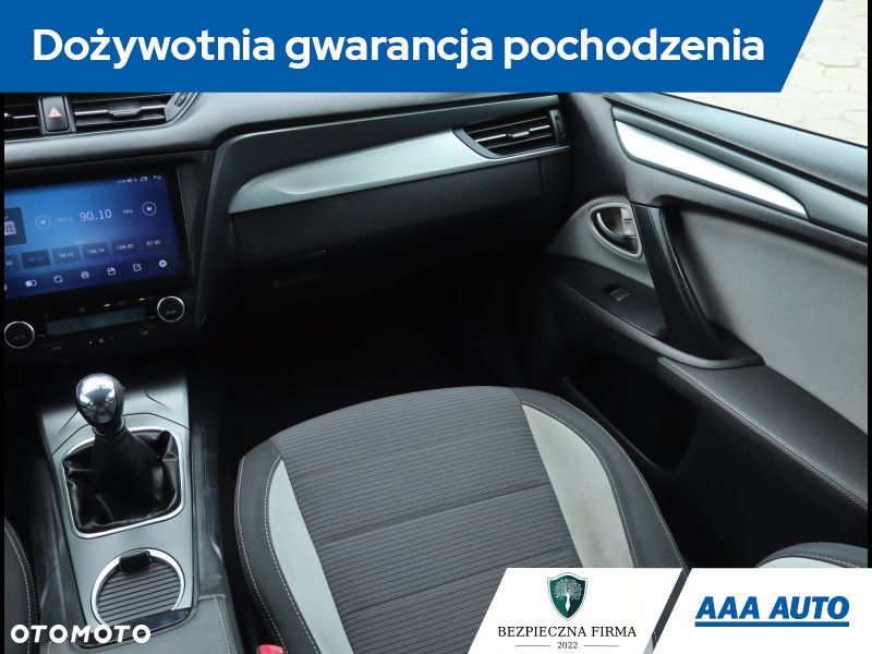Toyota Avensis - 9