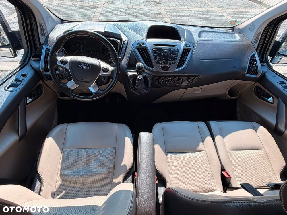 Ford Tourneo Custom 310 L2H1 VA Titanium - 14
