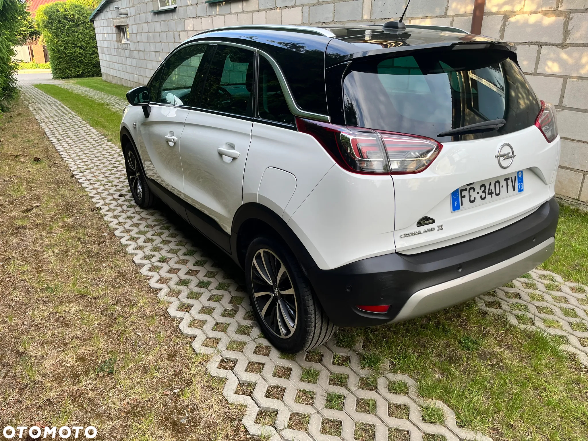 Opel Crossland X 1.2 T 120 Lat S&S - 24