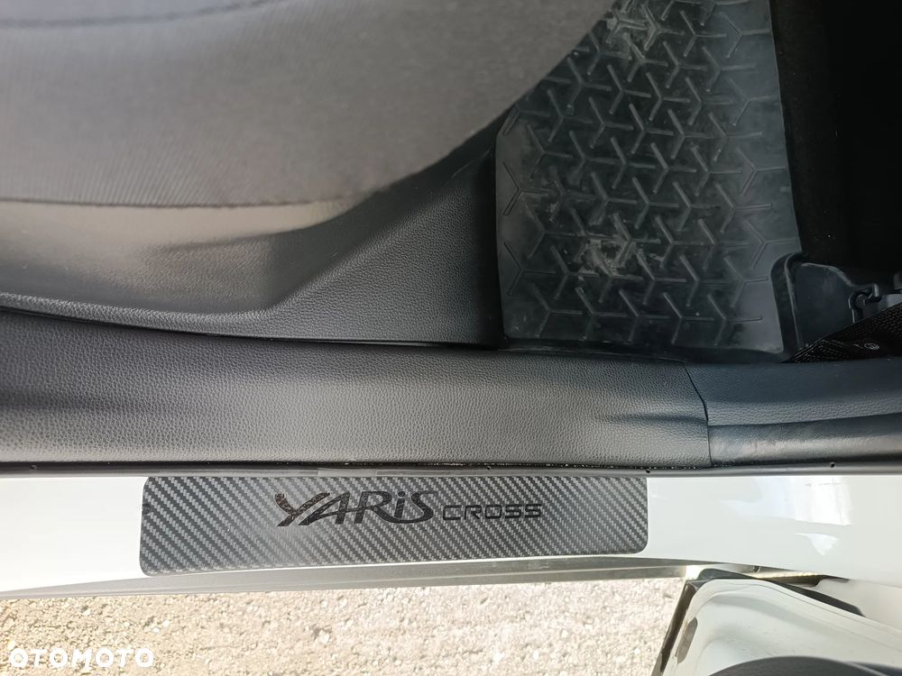 Toyota Yaris Cross - 18