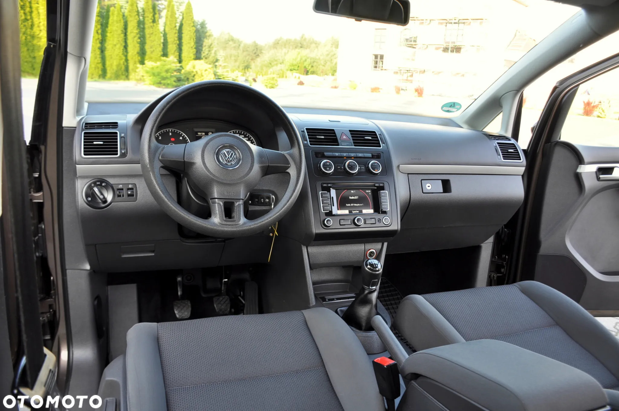 Volkswagen Touran - 29