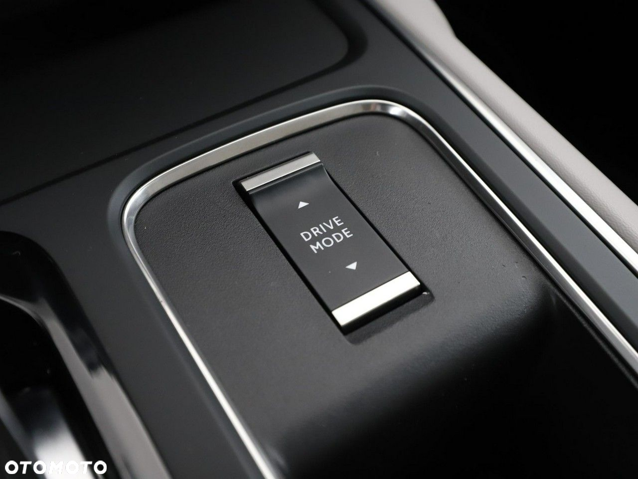 Citroën C5 Aircross Hybrid 225 e.EAT8 SHINE PACK - 30